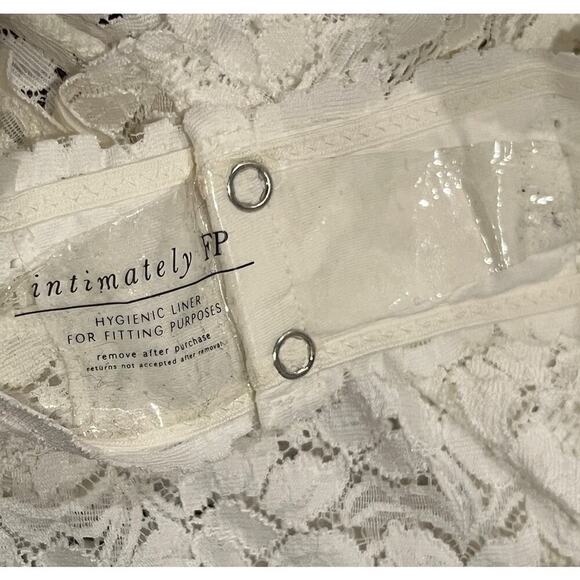 NEW Free People Intimately FP Avery Lace Bodysuit Size Medium - Picture 7 of 7